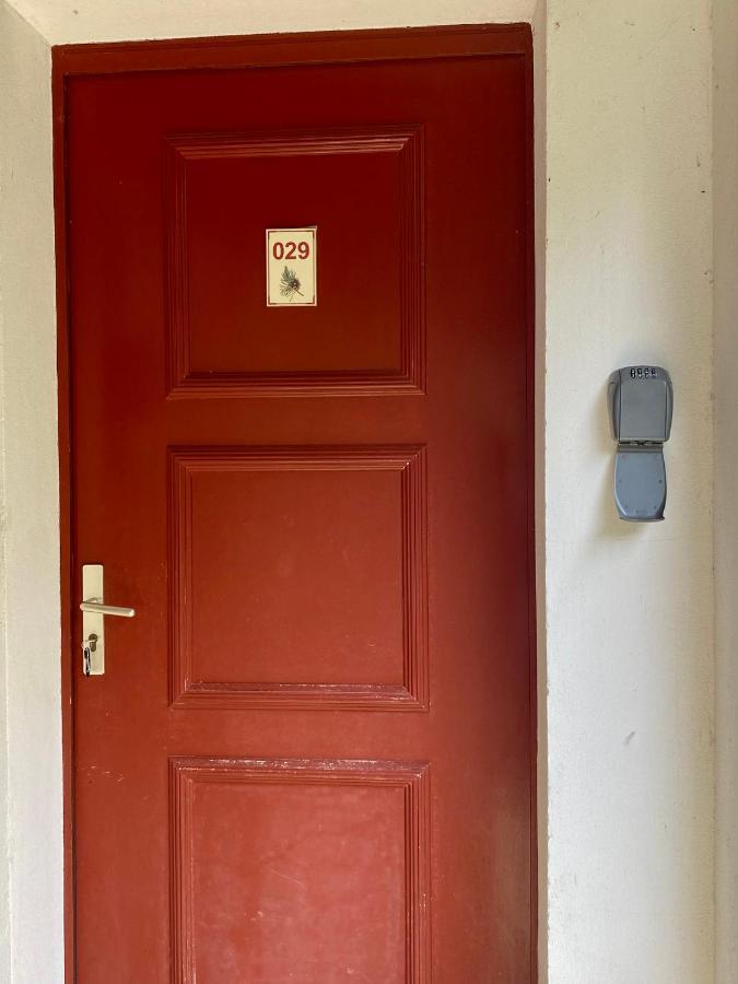 Appartement En Residence Pierre Et Vacance Au Golf Biscarrosse Exterior foto